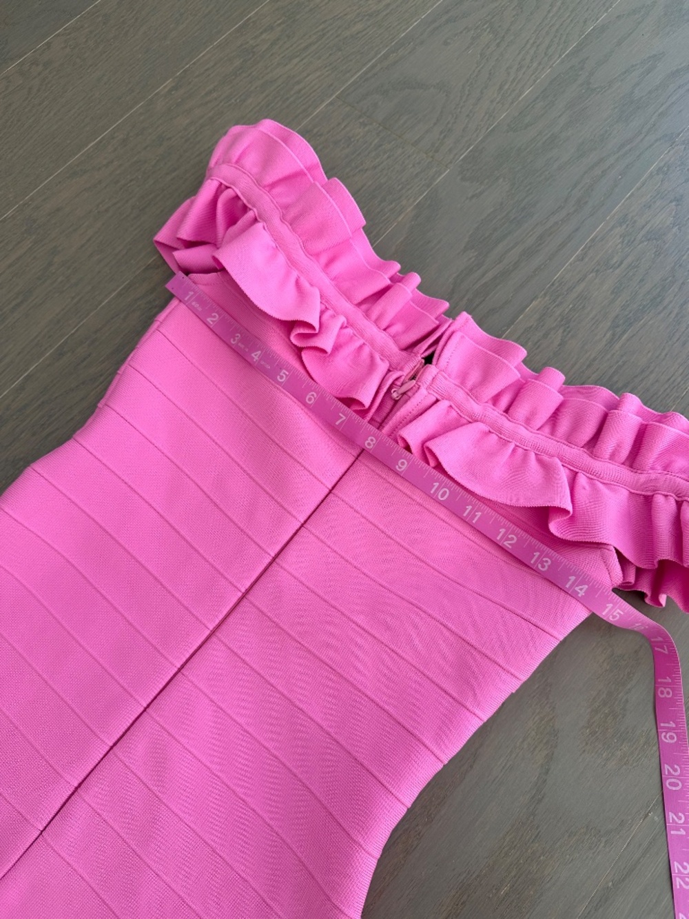 ELLIATT Orelia Candy Pink Knit Ruffle Off The Shoulder Maxi Dress Gown - SMALL - Picture 12 of 13
